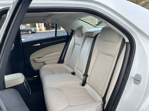 Used 2016 Chrysler 300 C image 45