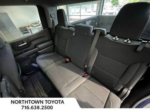 Used 2023 Chevrolet Silverado 1500 Custom Trail Boss w/ LPO, Dark Essentials Package image 19