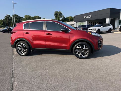 Used 2021 Kia Sportage EX AWD/4WD image 2