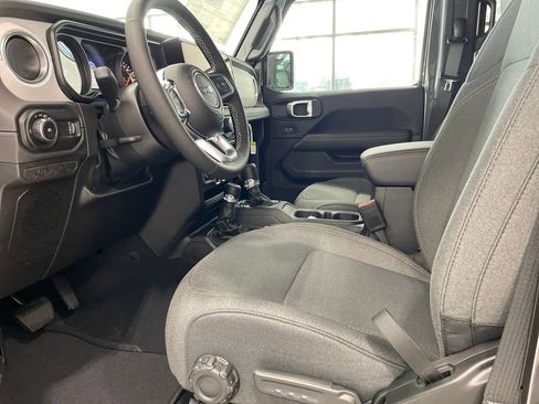 New 2025 Jeep Wrangler Sahara w/ Technology Group image 15