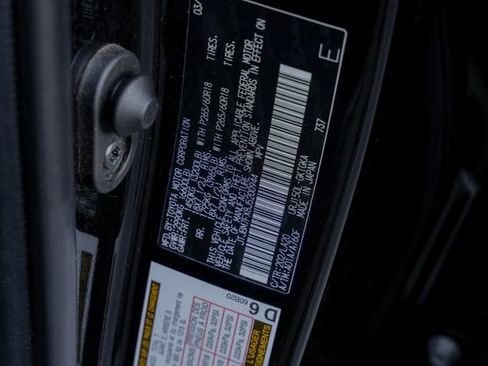 Used 2018 Lexus GX 460 Premium w/ Premium Package image 60