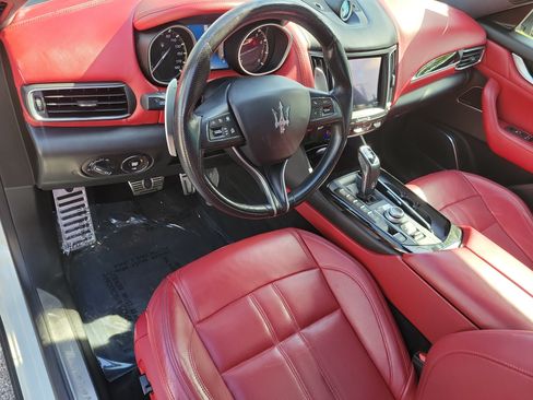 Used 2019 Maserati Levante GranSport AWD/4WD image 14
