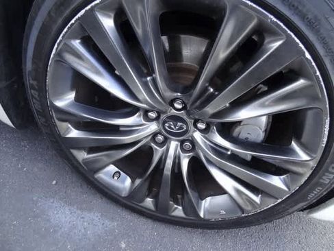 Used 2018 INFINITI Q70 L 3.7 image 12