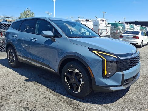 New 2026 Kia Sportage S AWD/4WD image 2