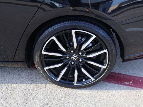 Used 2024 Honda Accord Touring image 10