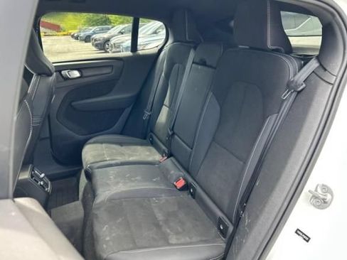 Used 2023 Volvo C40 P8 Recharge Plus w/ Protection Package Premier AWD/4WD image 6