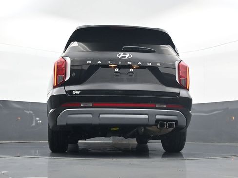 Used 2023 Hyundai Palisade SEL FWD image 27