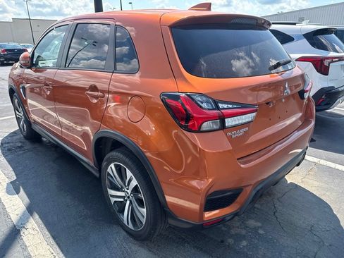 Used 2022 Mitsubishi Outlander Sport SE FWD image 4