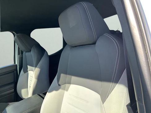 Used 2024 Toyota Tacoma TRD Sport image 26