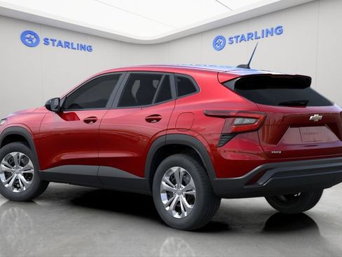 Certified 2026 Chevrolet Trax LS FWD image 3