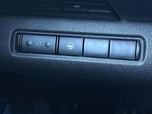 Certified 2022 Nissan Pathfinder SV image 34