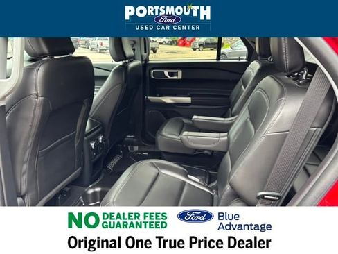 Used 2021 Ford Explorer XLT w/ Equipment Group 202A image 5