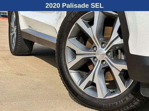 Used 2020 Hyundai Palisade SEL w/ Premium Package image 2