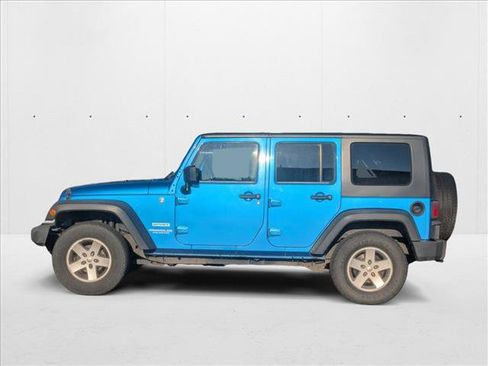 Used 2010 Jeep Wrangler Unlimited Sport image 8