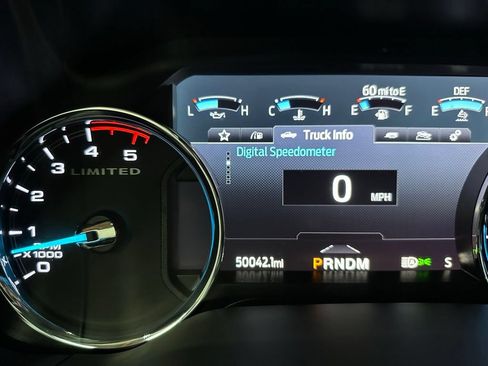 Used 2022 Ford F350 Limited AWD/4WD image 27