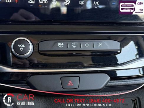 Used 2023 Ford Transit 350 XLT image 35