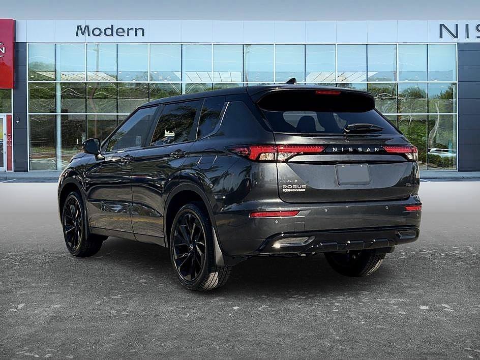 Certified 2026 Nissan Rogue SL AWD/4WD image 2