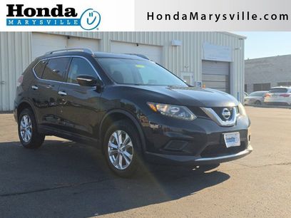 Used 2015 Nissan Rogue SV w/ SV Moonroof Package