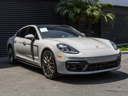 Certified 2023 Porsche Panamera 4 AWD/4WD image 6
