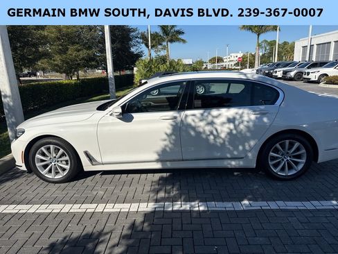 Used 2018 BMW 740i xDrive image 2
