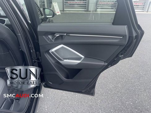 New 2025 Audi Q3 2.0T Premium image 17