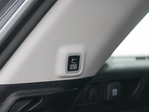 Used 2023 Jeep Grand Cherokee 4WD 4xe image 17