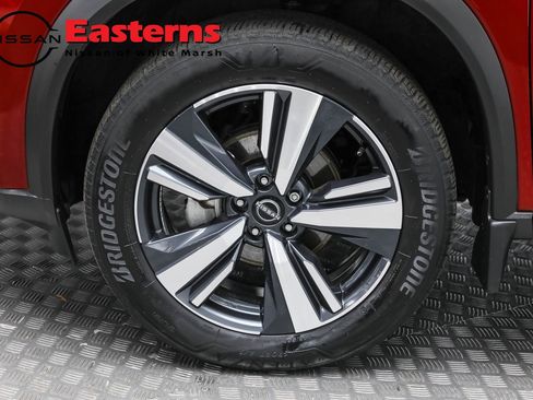 Used 2023 Nissan Rogue SL image 35