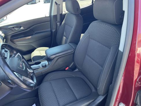 Used 2018 GMC Acadia SLE AWD/4WD image 3