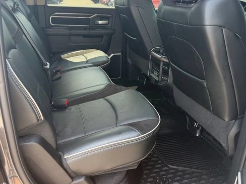 Used 2022 RAM 3500 Laramie AWD/4WD image 17