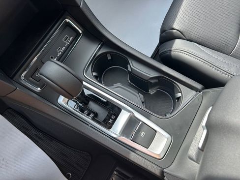 New 2025 Subaru Ascent Limited image 24