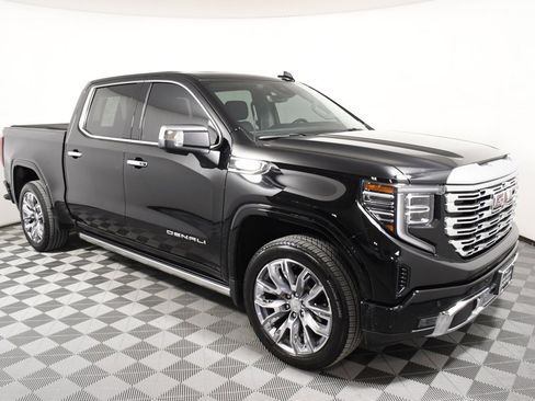 Used 2024 GMC Sierra 1500 Denali w/ Denali Reserve Package image 8