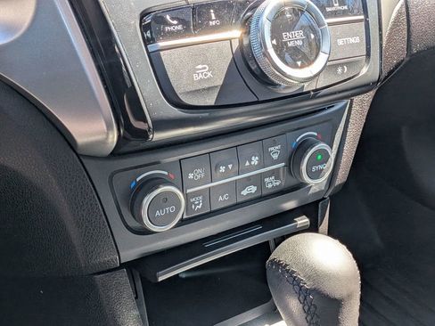 Used 2022 Acura ILX w/ Premium Package FWD image 21