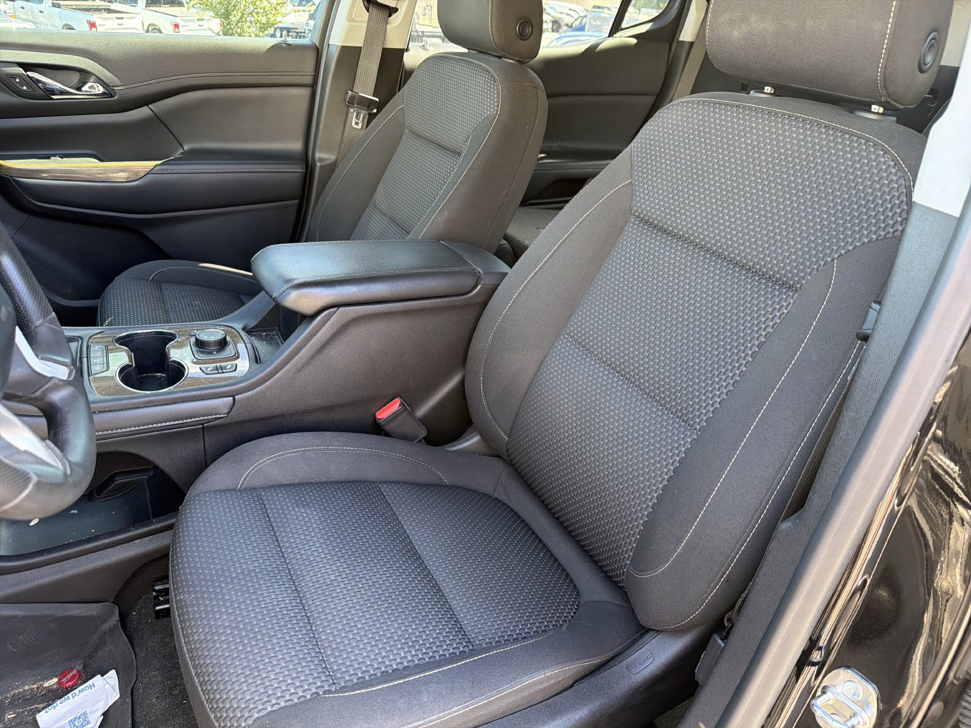 Used 2023 GMC Acadia SLE w/ Driver Convenience Package FWD image 13