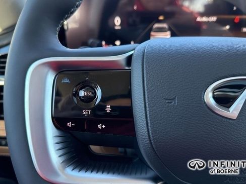 New 2026 INFINITI QX80 Luxe image 23