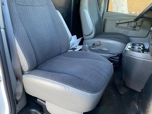 Used 2025 Chevrolet Express 2500 w/ Driver Convenience Package RWD image 33