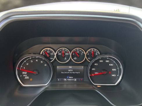 Used 2021 Chevrolet Tahoe Z71 w/ Z71 Signature Package AWD/4WD image 17
