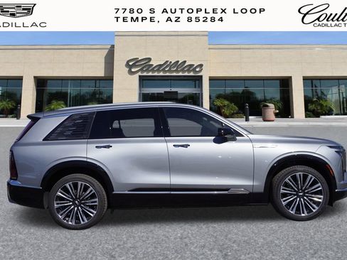 New 2026 Cadillac Vistiq Premium Luxury image 2
