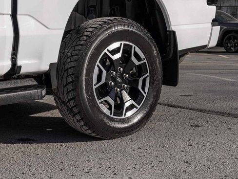 Used 2023 Ford F150 Lightning Lariat image 8