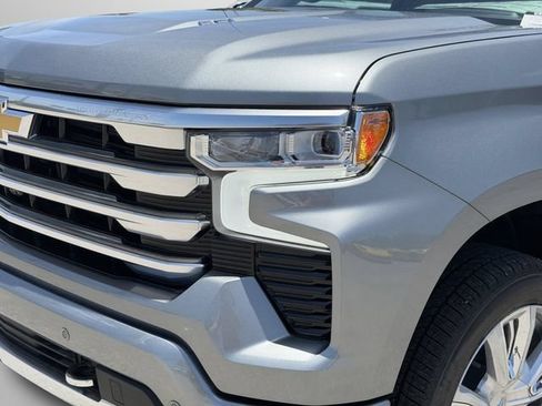 New 2026 Chevrolet Silverado 1500 High Country AWD/4WD image 13