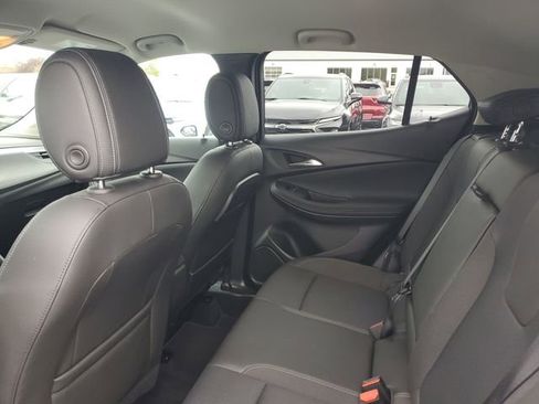 Certified 2025 Buick Encore GX Preferred w/ Comfort Package AWD/4WD image 9