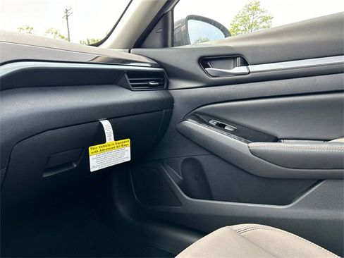 New 2025 Nissan Altima 2.5 SR w/ SR Premium Package image 19