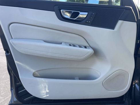Used 2023 Volvo XC60 B5 Plus w/ Climate Package AWD/4WD image 16