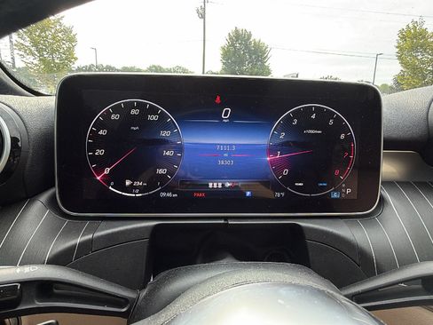 Used 2023 Mercedes-Benz C 300 Sedan image 28