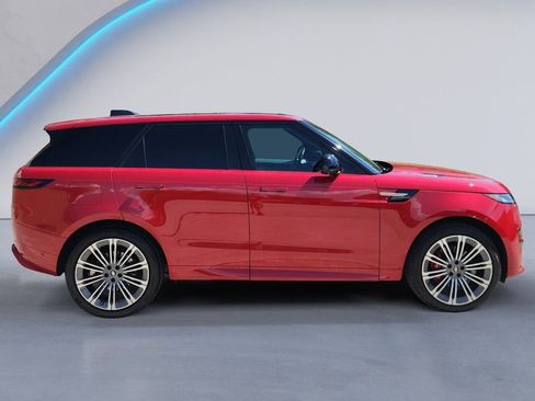 Used 2024 Land Rover Range Rover Sport Dynamic SE AWD/4WD image 3
