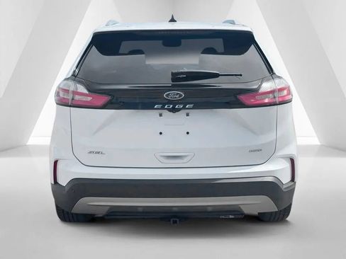 Used 2023 Ford Edge SEL w/ Convenience Package AWD/4WD image 5