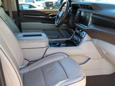 Used 2023 GMC Yukon Denali w/ Max Trailering Package AWD/4WD image 22
