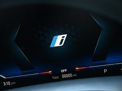 New 2026 BMW X5 xDrive50e w/ M Sport Package image 24