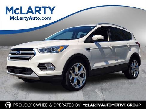 Used 2019 Ford Escape Titanium image 1