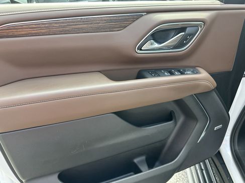 Used 2024 Chevrolet Tahoe High Country w/ Premium Package image 11