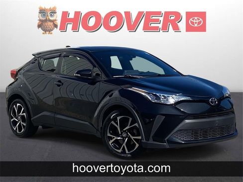 Used 2020 Toyota C-HR XLE image 1